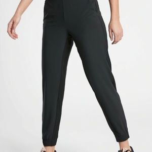 Athleta Brooklyn jogger 0 petite black track pants
